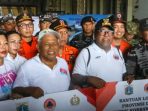 Wakil Gubernur DKI Jakarta, Rano Karno, melepas keberangkatan bantuan kemanusiaan untuk korban bencana di Pulau Sumatera.