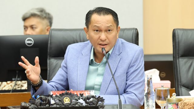 Ketua_Komisi_XII_DPR_RI__Bambang_Patijaya__Foto__Jaka_Karisma20260817095212